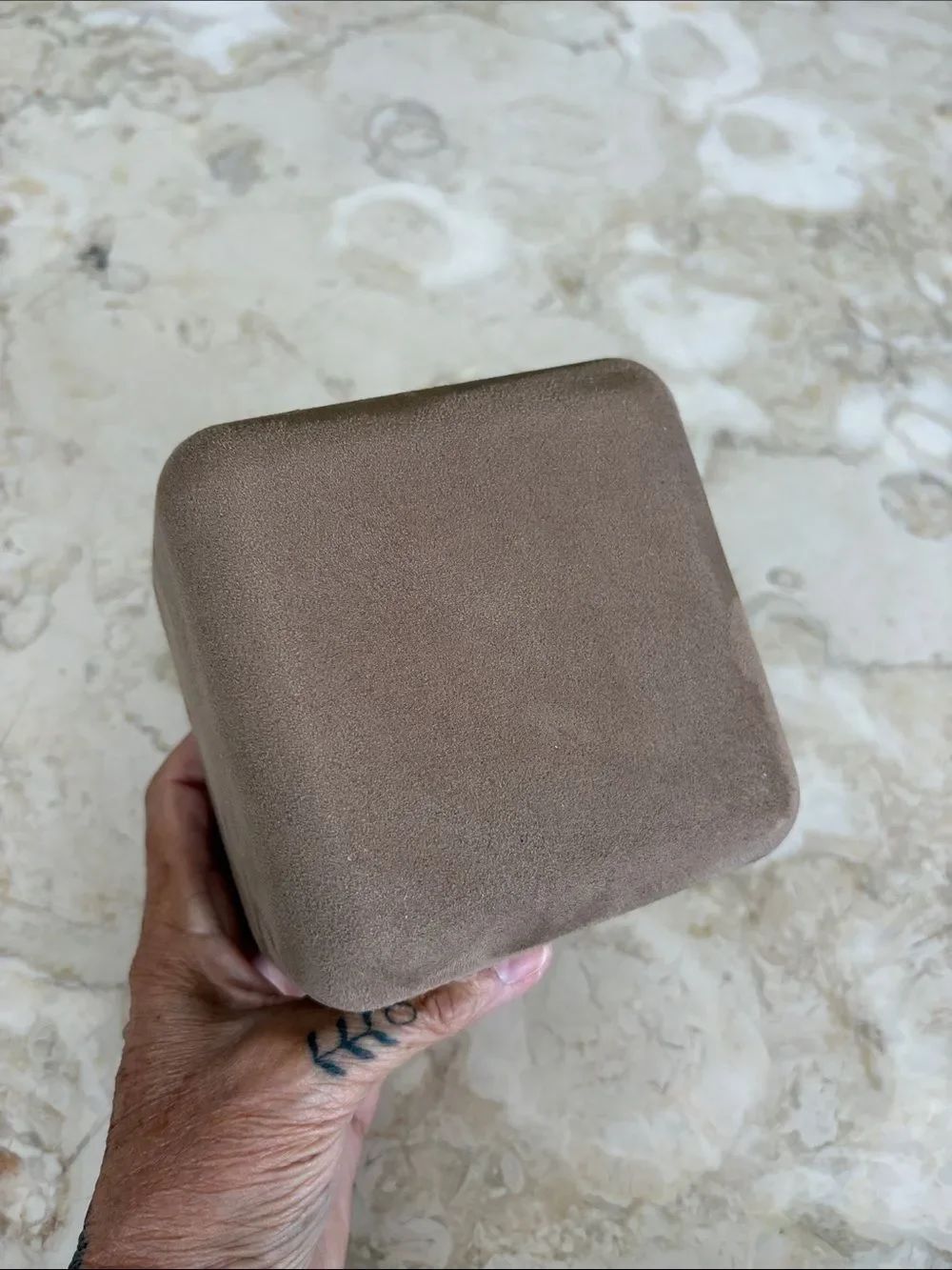 David Yurman Extra Large Leather Ring Box - Picture 7 of 10